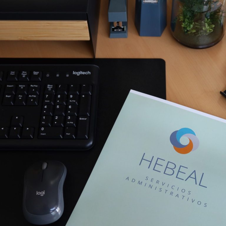 Diseño que representa la asesoría laboral para empresas y autónomos en Hebeal